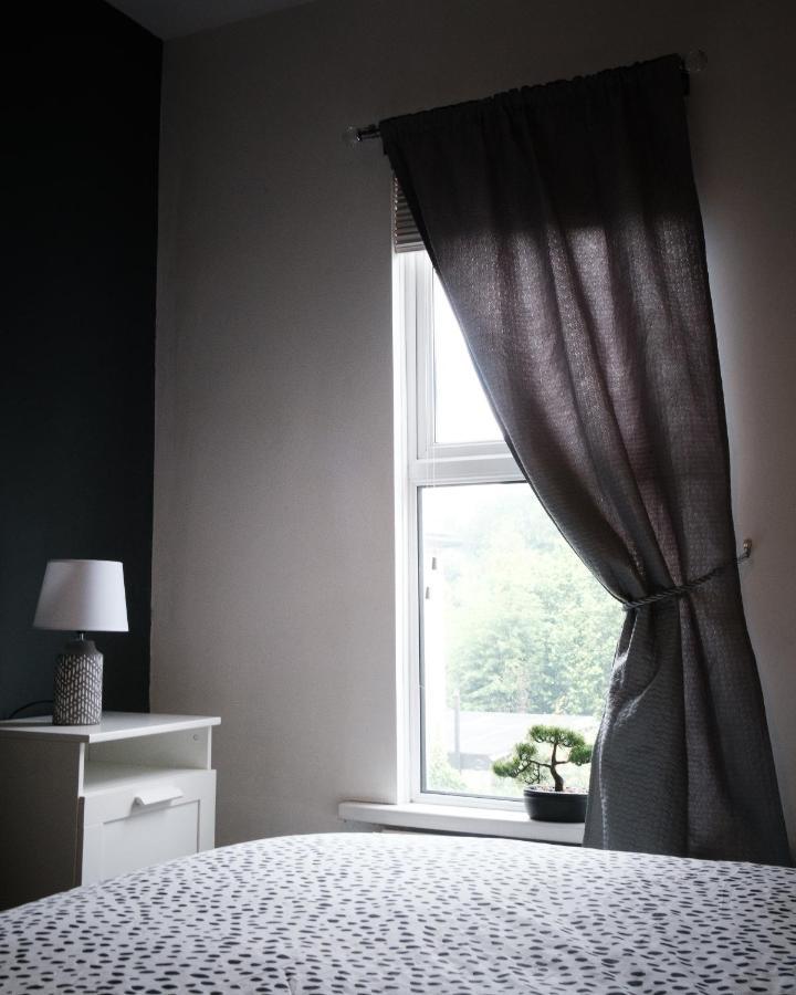 Gorgeous 3 Bedroom Victorian Townhouse Лісберн Екстер'єр фото